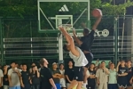 NBA扣篮王的实力！迪亚洛在徐家汇野球场上演炸裂战斧隔扣